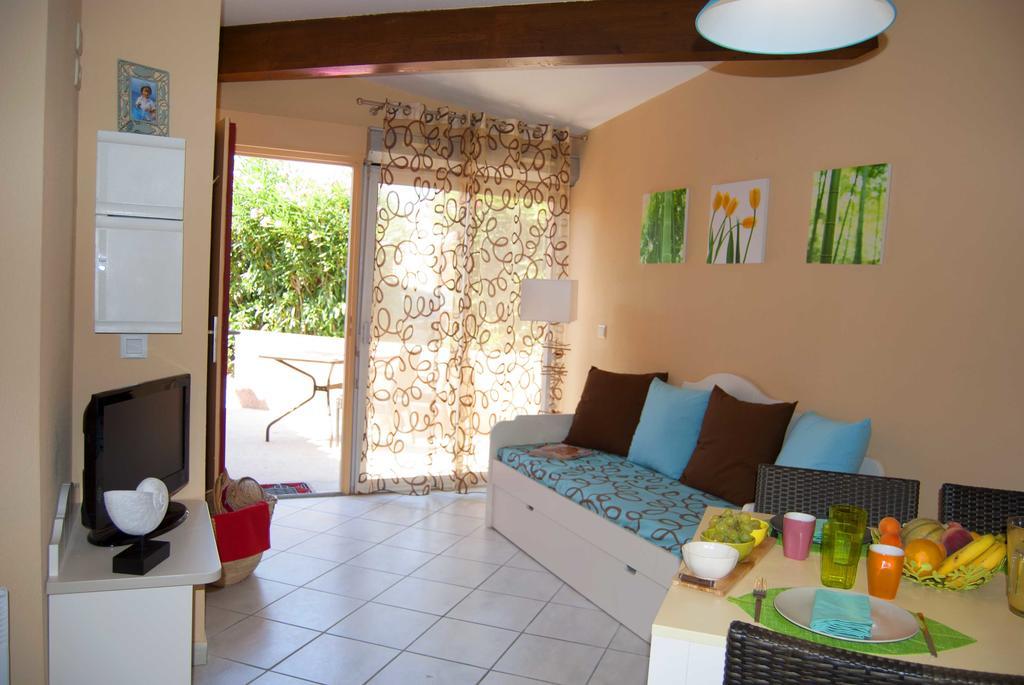 Lagrange Grand Bleu Vacances - Residence Les Jardins De Neptune Сен-Сиприен Экстерьер фото