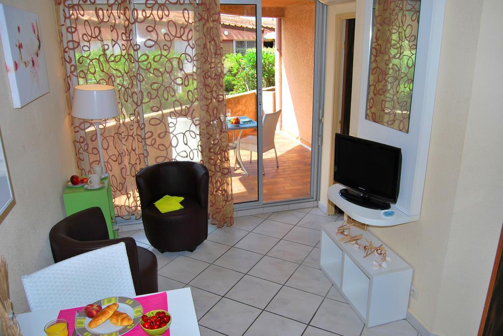 Lagrange Grand Bleu Vacances - Residence Les Jardins De Neptune Сен-Сиприен Экстерьер фото